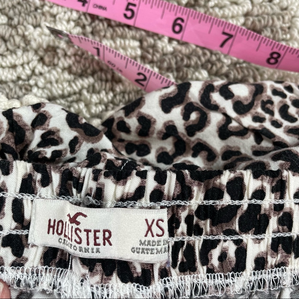 Cheetah shorts - Picture 2 of 4